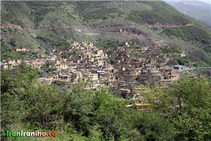  نمایی  از  روستای  ماسوله  در  پاییز 