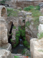  برخی  از  کانال‌ها  و  تأسیسات  در  اثر  مرور  زمان  خراب‌شده‌اند.  اما  در  شرایط  فعلی  یک  خوبی  دارند  و  آن  اینکه  می‌توانید  شکل  کانال‌ها  را  بدون  اینکه  مجبور  باشید  بروید  توی  کانال!  ببینید. 