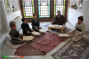  مکتب‌خانه.  از  ترکه  و  چوب  و  فلک  ملاباشی  خبری  نیست. 