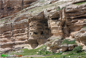  نمایی  از  غار  کرفتو. 