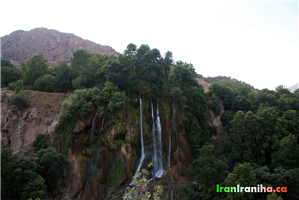  نمایی  از  آبشار  بیشه. 
