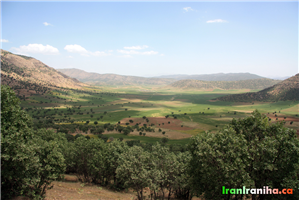  نمای  زیبا  از  جاده  منتهی  به  آبشار  بیشه. 