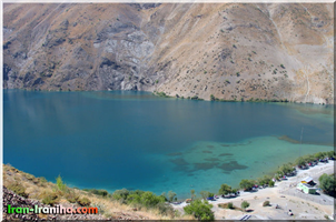 نمایی  از  دریاچه  ی  گهر 