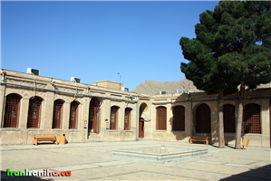  نمایی  از  حیاط  دوم  قلعه 