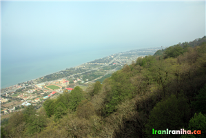  نمایی  از  ساحل  زیبای  رامسر 