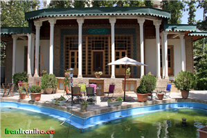  عمارت  قدیمی  واقع  در  ضلع  شمالی  باغ‌موزه  هنر  ایرانی.  این  عمارت  را  اکنون  