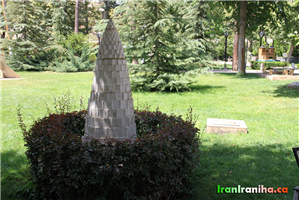  ماکت  آرامگاه  دانیال  نبی.  دانیال  از  انبیای  بنی‌اسرائیل  است  که  در  شهر  شوش،  استان  خوزستان  مدفون  است. 