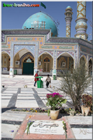  سنگ  جدید  مزار  غلامحسین  بنان  در  امام  زاده  طاهر  کرج 